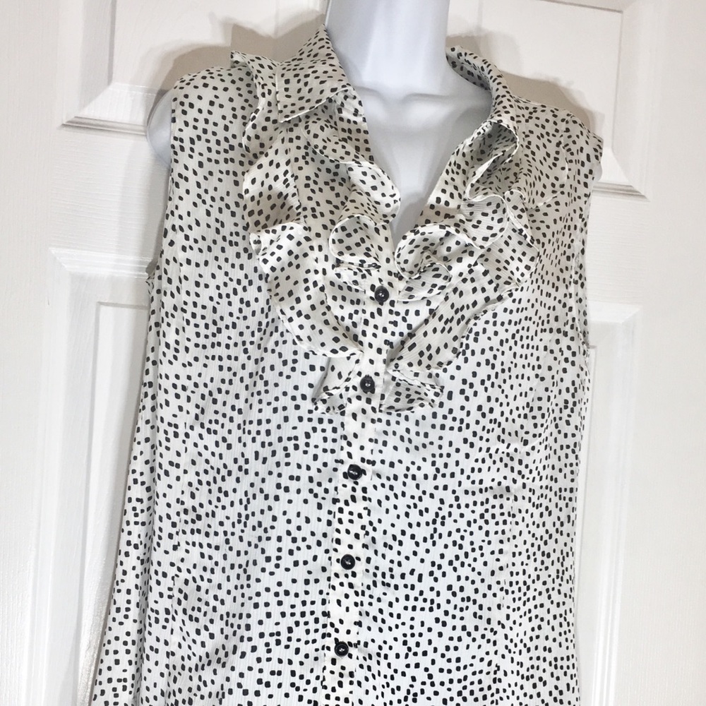 Tahari Black and white blouse large